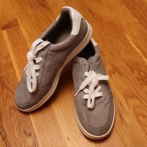 Old Navy Gray Sneakers size 8